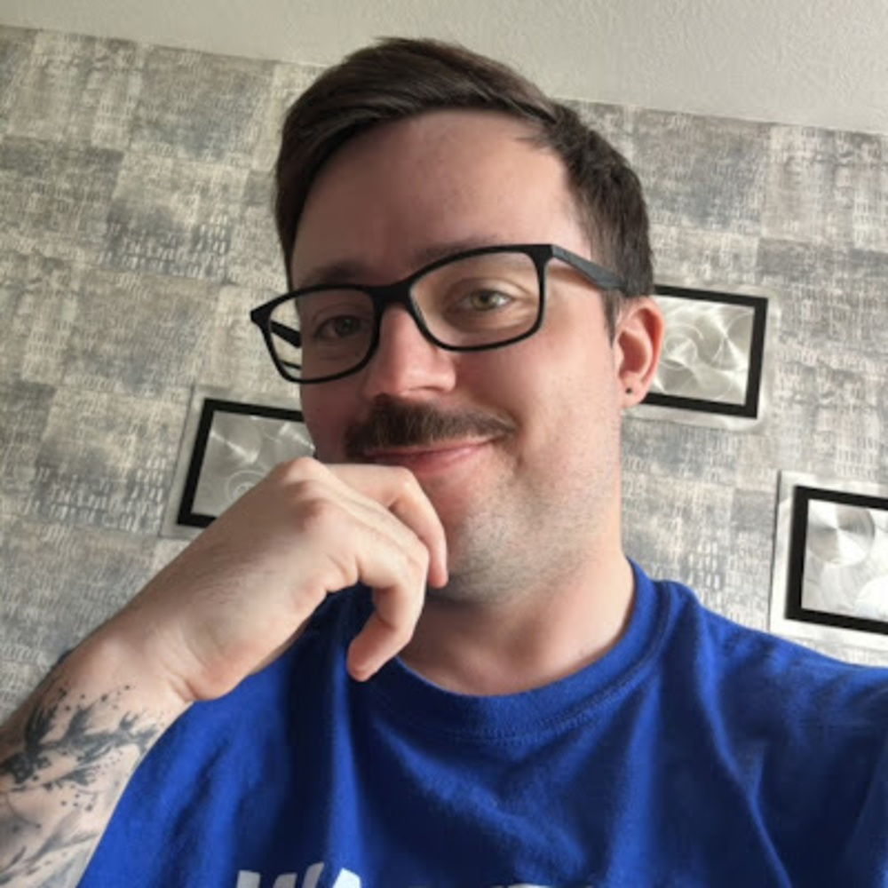Meet your Posher, Troy